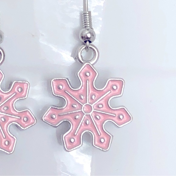 New Winter Snowflake Dangle Drop Handmade Earrings Christmas Holiday Pastel Pink - Picture 3 of 6